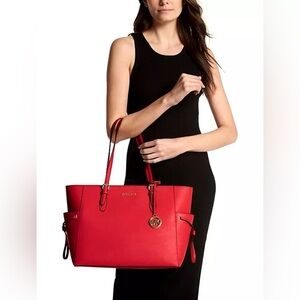 New Michael Kors Gilly Large Drawstring Travel Tote Saffiano Leather Bright Red